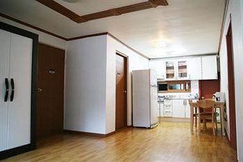 Namsan Gil Hotel Сеул Екстериор снимка