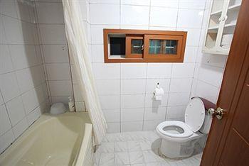 Namsan Gil Hotel Сеул Екстериор снимка